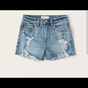 A&F Mid Rise Mom Destroyed Jean Short. New without tags. Size 10